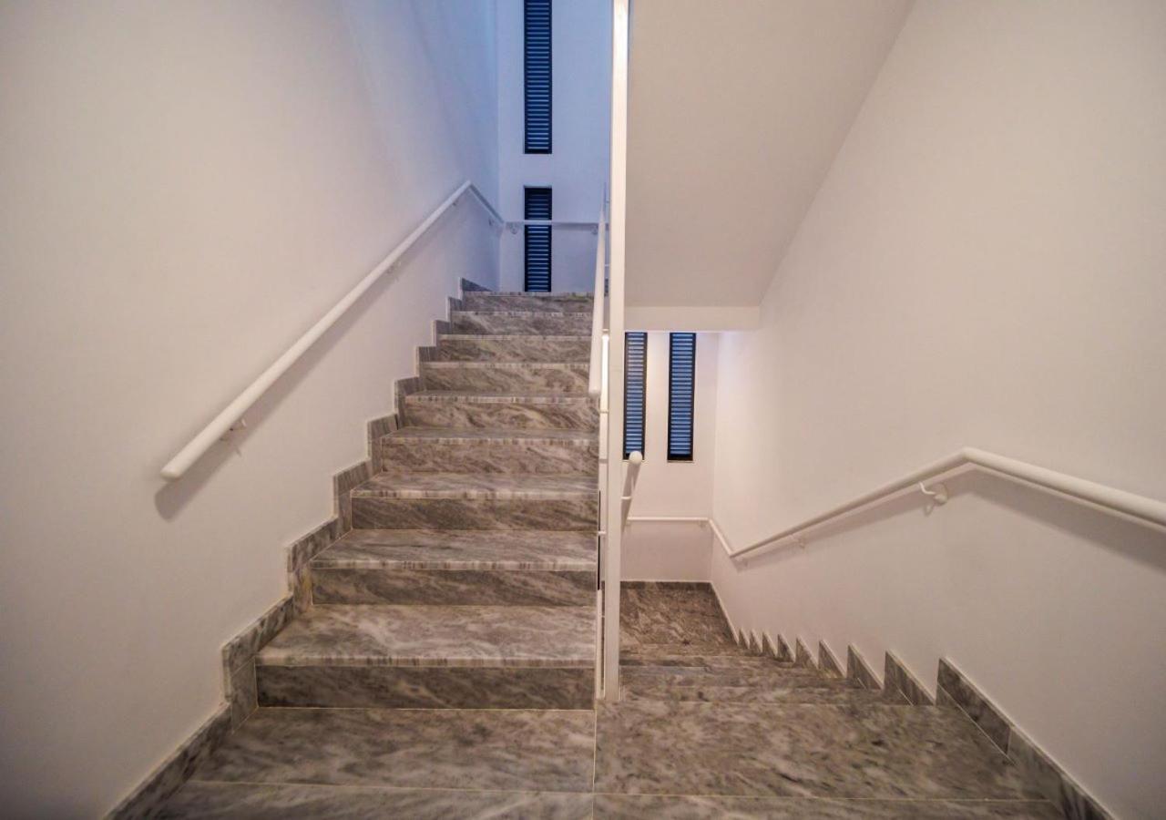 Regency Boutique Hotel Holiday Suites Paphos ภายนอก รูปภาพ