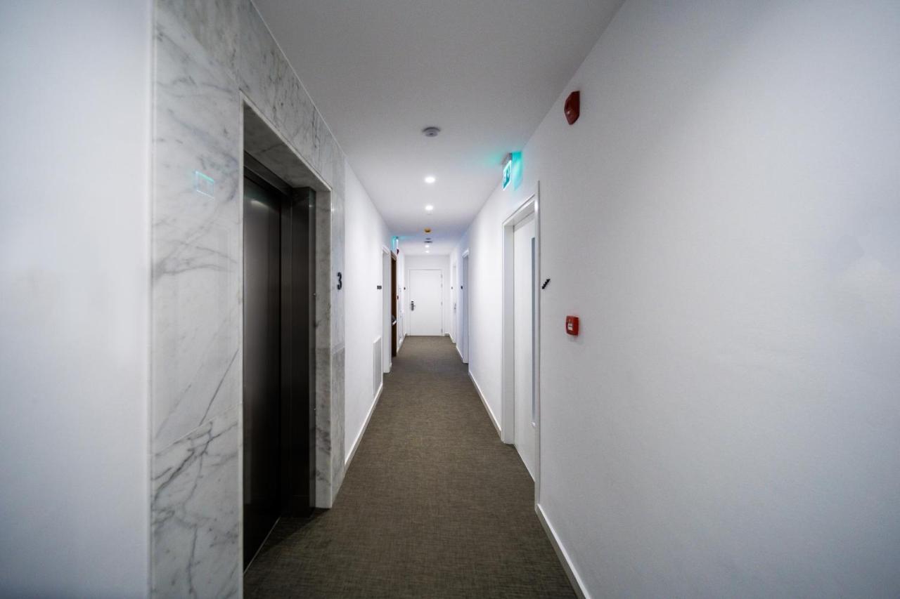 Regency Boutique Hotel Holiday Suites Paphos ภายนอก รูปภาพ