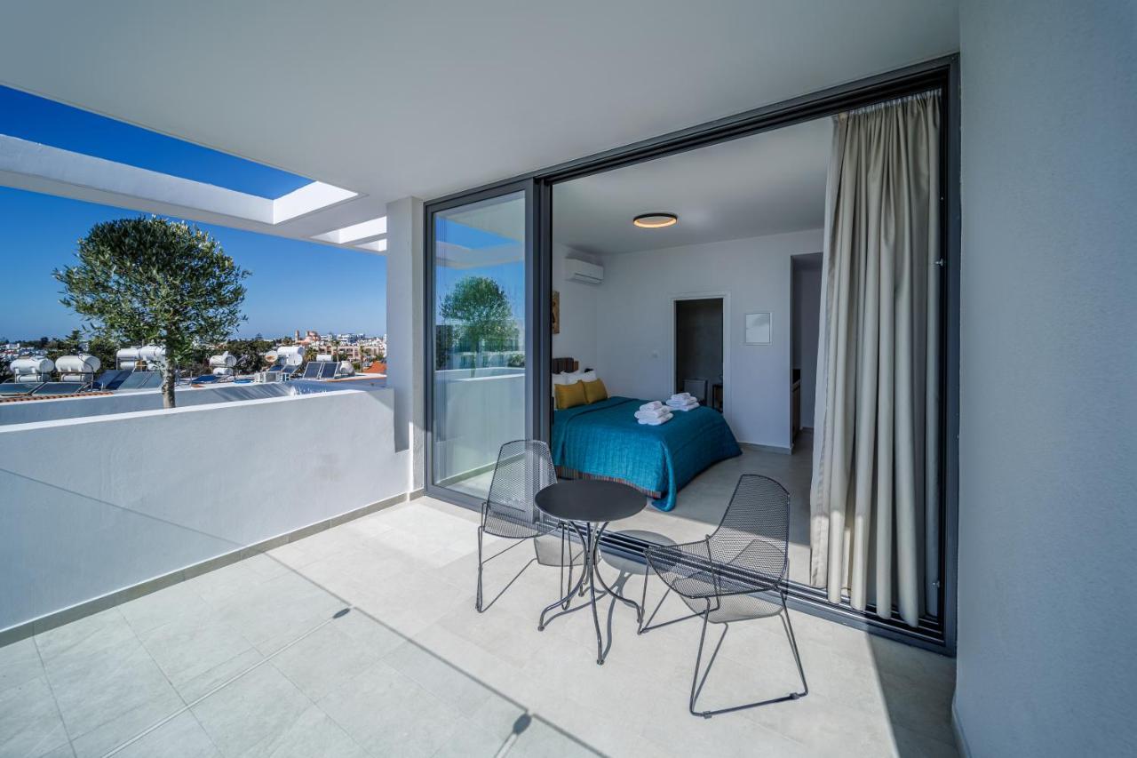Regency Boutique Hotel Holiday Suites Paphos ภายนอก รูปภาพ