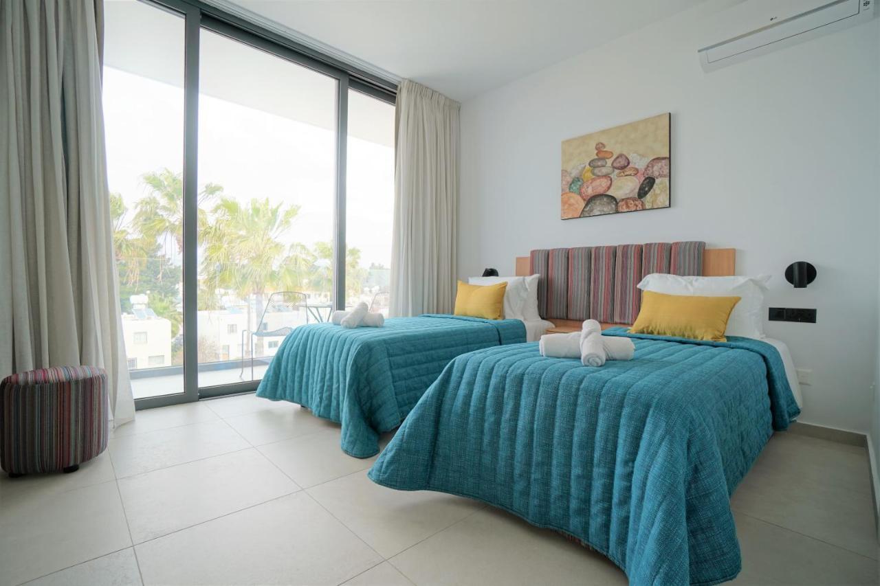 Regency Boutique Hotel Holiday Suites Paphos ภายนอก รูปภาพ