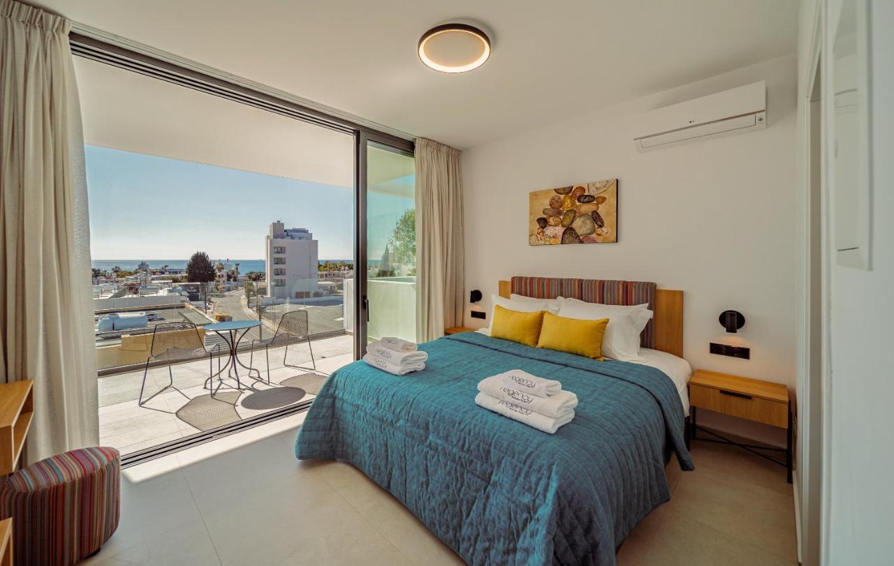 Regency Boutique Hotel Holiday Suites Paphos ภายนอก รูปภาพ