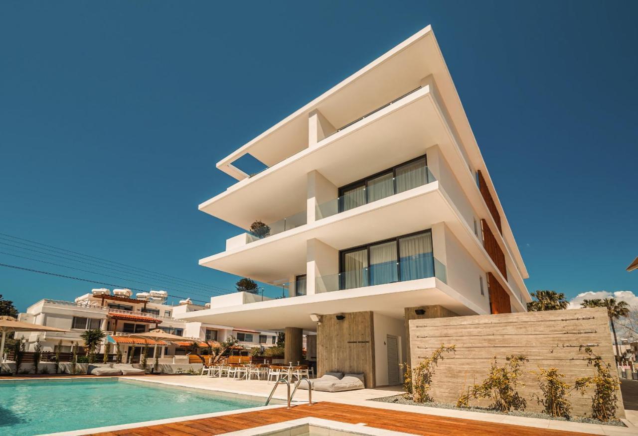 Regency Boutique Hotel Holiday Suites Paphos ภายนอก รูปภาพ