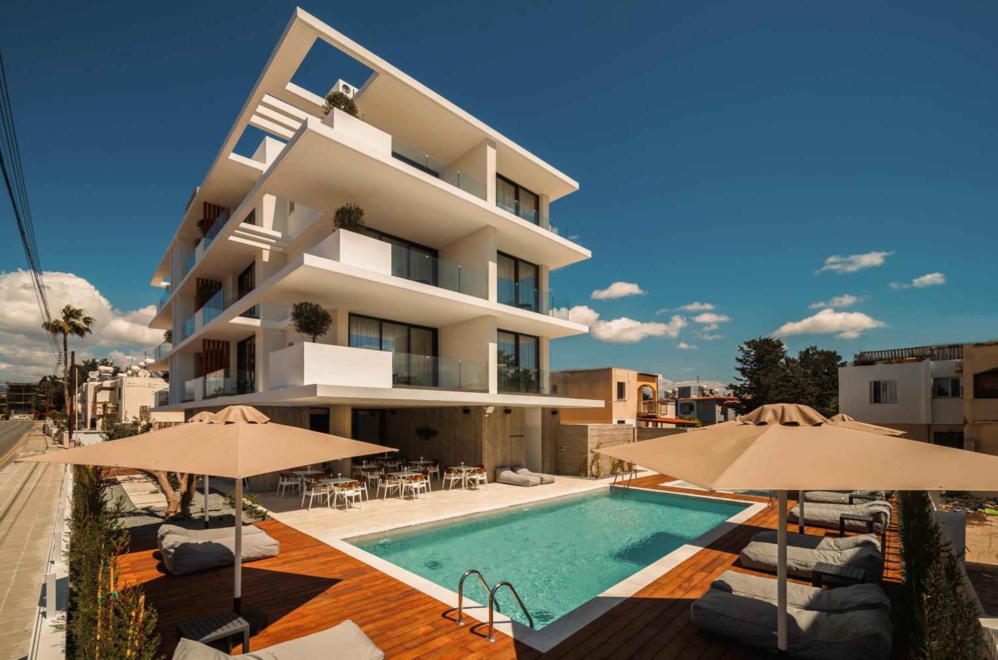 Regency Boutique Hotel Holiday Suites Paphos ภายนอก รูปภาพ